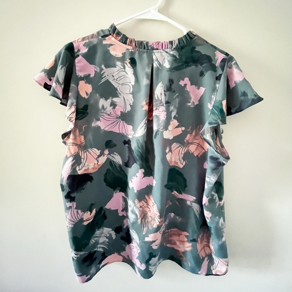 EUC NINE WEST Floral Geometric Top Size XL - Picture 3 of 5
